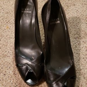 Stuart weitzman black leather heals 8.5